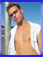Gary is an Australian knock-out in these free pics!