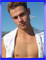 Gary is an Australian knock-out in these free pics!